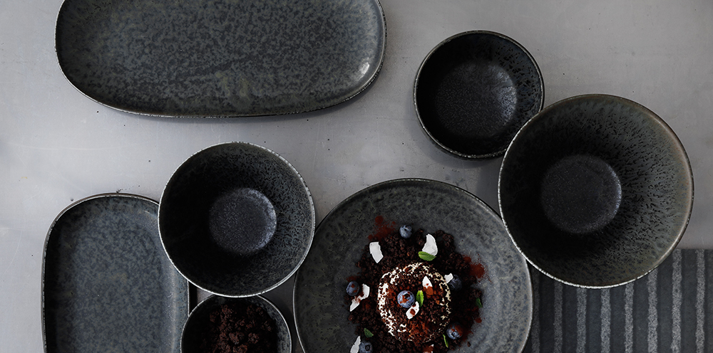 Tokyo Design Studio Serie Onyx Noir Mermaid Design