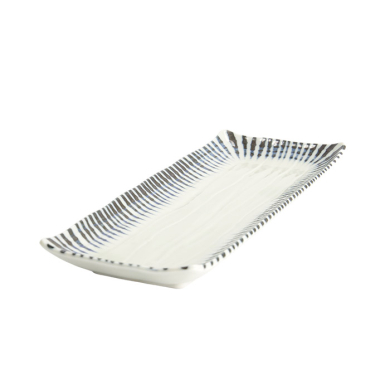 Shin Tokusa Plate at Tokyo Design Studio (picture 2 of 7)