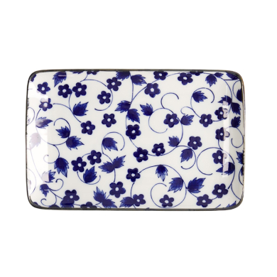 Shin Karakusa Teller bei Tokyo Design Studio (Bild 3 von 5)