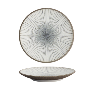 Satomaki Tokusa Runde Teller bei Tokyo Design Studio (Bild 1 von 6)