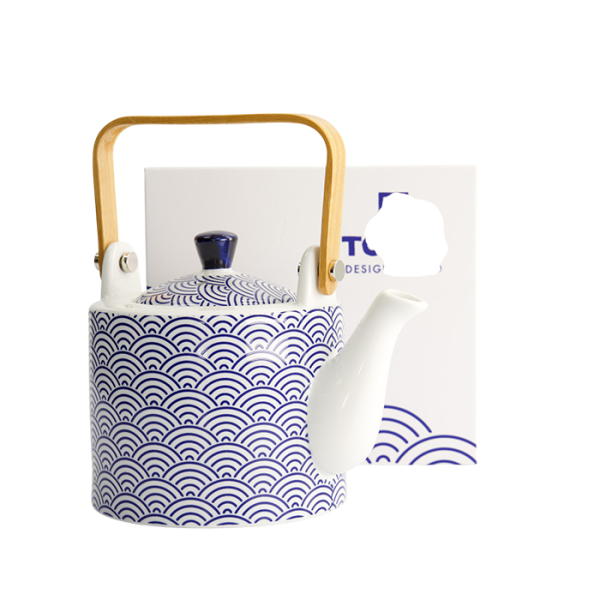 Nippon Blue Teapot at Tokyo Design Studio (picture 2 of 8)