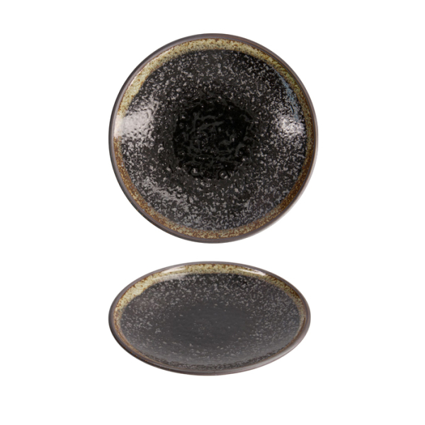 Yuteki Kosui Black Round Plate at Tokyo Design Studio (picture 1 of 3)