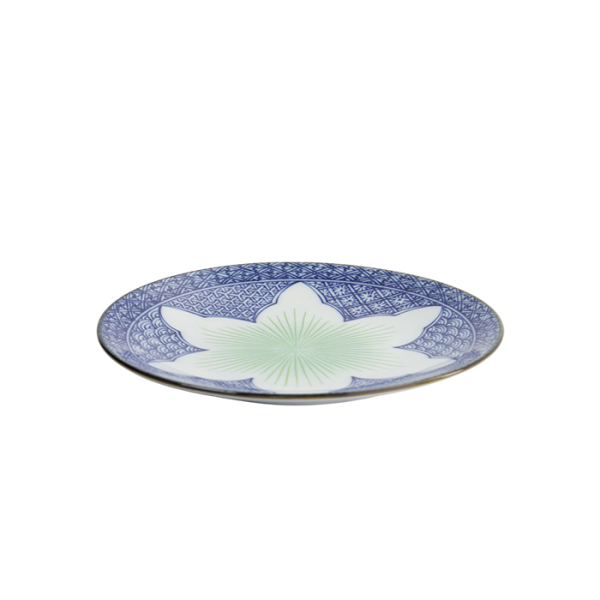 Lily Flower Plate at Tokyo Design Studio (picture 2 of 4)