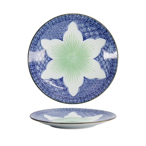 Lily Flower Plate at Tokyo Design Studio (picture 1 of 4)