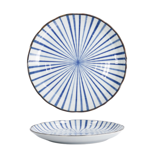 Natsu Tokusa Teller bei Tokyo Design Studio (Bild 1 von 6)