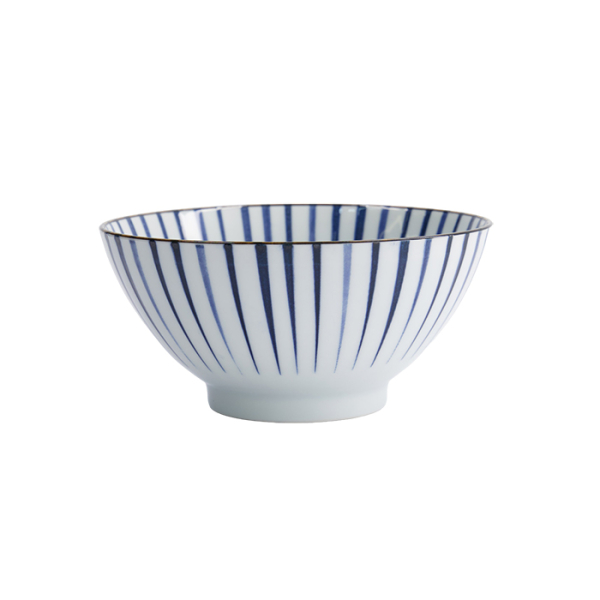 Natsu Tokusa  Schale bei Tokyo Design Studio (Bild 4 von 6)