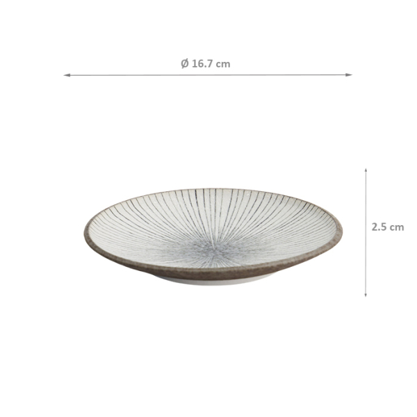 Satomaki Tokusa Runde Teller bei Tokyo Design Studio (Bild 6 von 6)