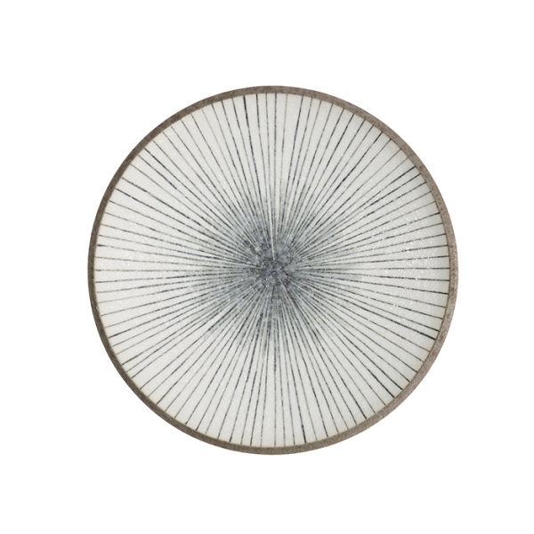 Satomaki Tokusa Runde Teller bei Tokyo Design Studio (Bild 3 von 6)