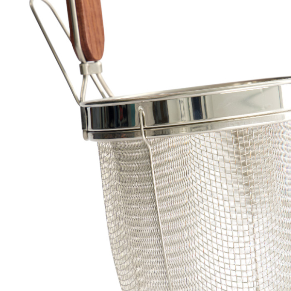 Sieb bei Tokyo Design Studio (Bild 4 von 5)