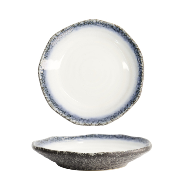 Tajimi Teller bei Tokyo Design Studio (Bild 1 von 7)