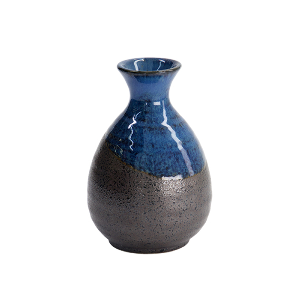 Tajimi Sake Flasche bei Tokyo Design Studio (Bild 2 von 6)