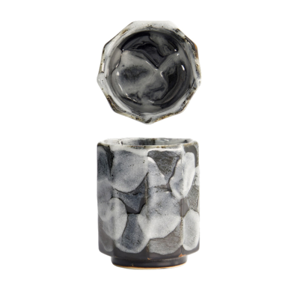 Grau Tetsu Glaze Teebecher bei Tokyo Design Studio (Bild 1 von 6)