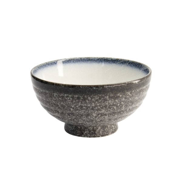 Tajimi Tayo-Schale bei Tokyo Design Studio (Bild 2 von 7)