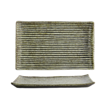 Shared Dining Teller bei Tokyo Design Studio (Bild 1 von 7)