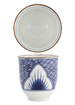 Lily Flower Becher bei Tokyo Design Studio (Bild 1 von 5)