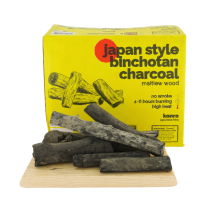 Kishu Binchotan Charcoal Hanmaru Diameter 3-6cm Konro Grill bei Tokyo Design Studio (Bild 1 von 5)