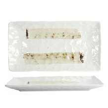 Shared Dining Serving Plate at Tokyo Design Studio (picture 1 of 7)