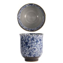 Sometsuke Teebecher bei Tokyo Design Studio (Bild 1 von 5)