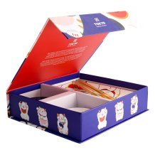 4 Stück mit Essstäbchen Kawaii Glückliche Katze Sushi-Teller-Geschenkset bei Tokyo Design Studio (Bild 1 von 6)