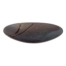 Shared Dining Plate at Tokyo Design Studio (picture 1 of 2)